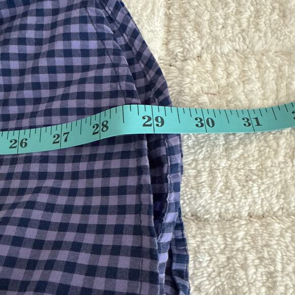 Izod Mens Size Medium Button Down Long Sleeve Shirt Casual Office Work Staple - Picture 11 of 13